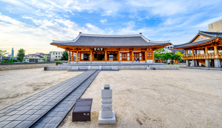 Read more about the article Jeonju Jeollagamyeong, A Place to Feel the Breath of History. at now